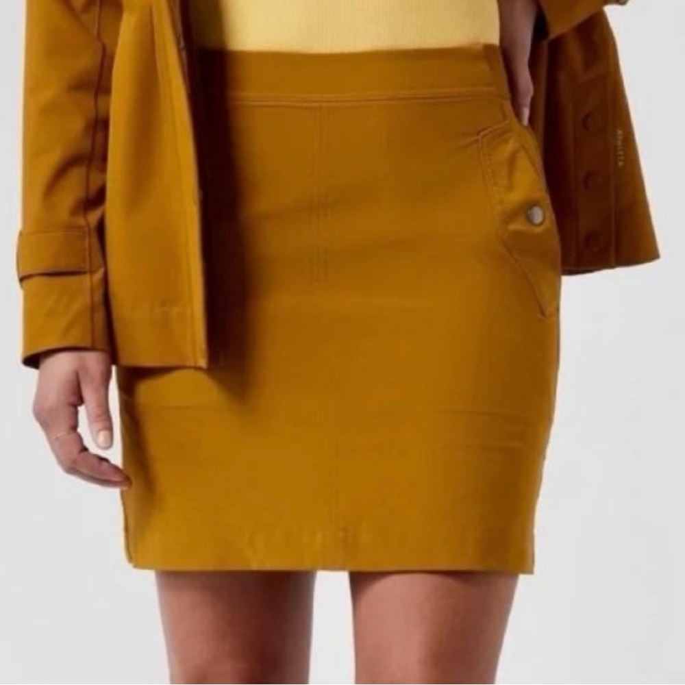 Athleta Vienna Cargo Skort, Brass Yellow Gold, 4